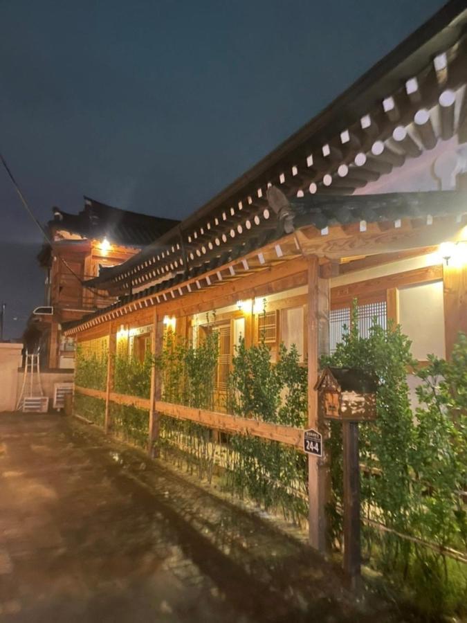 Adam Guesthouse 慶州市 エクステリア 写真