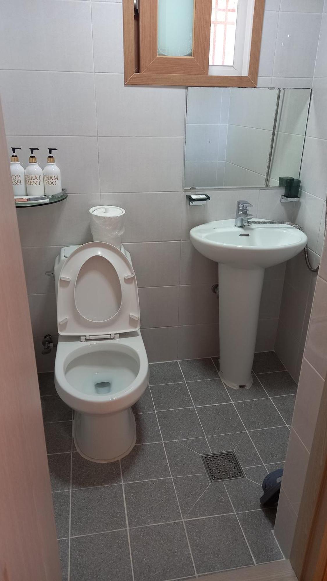 Adam Guesthouse 慶州市 エクステリア 写真