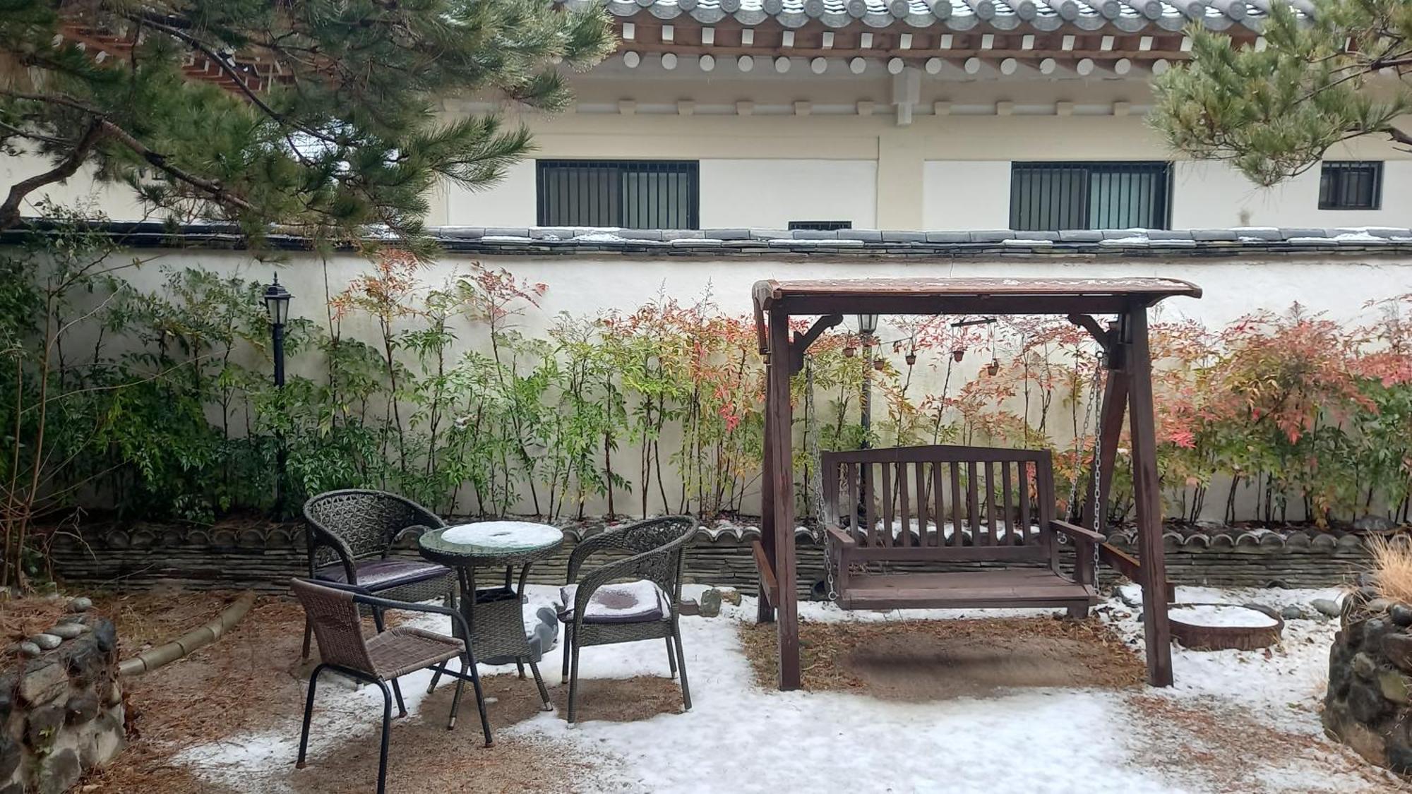 Adam Guesthouse 慶州市 エクステリア 写真